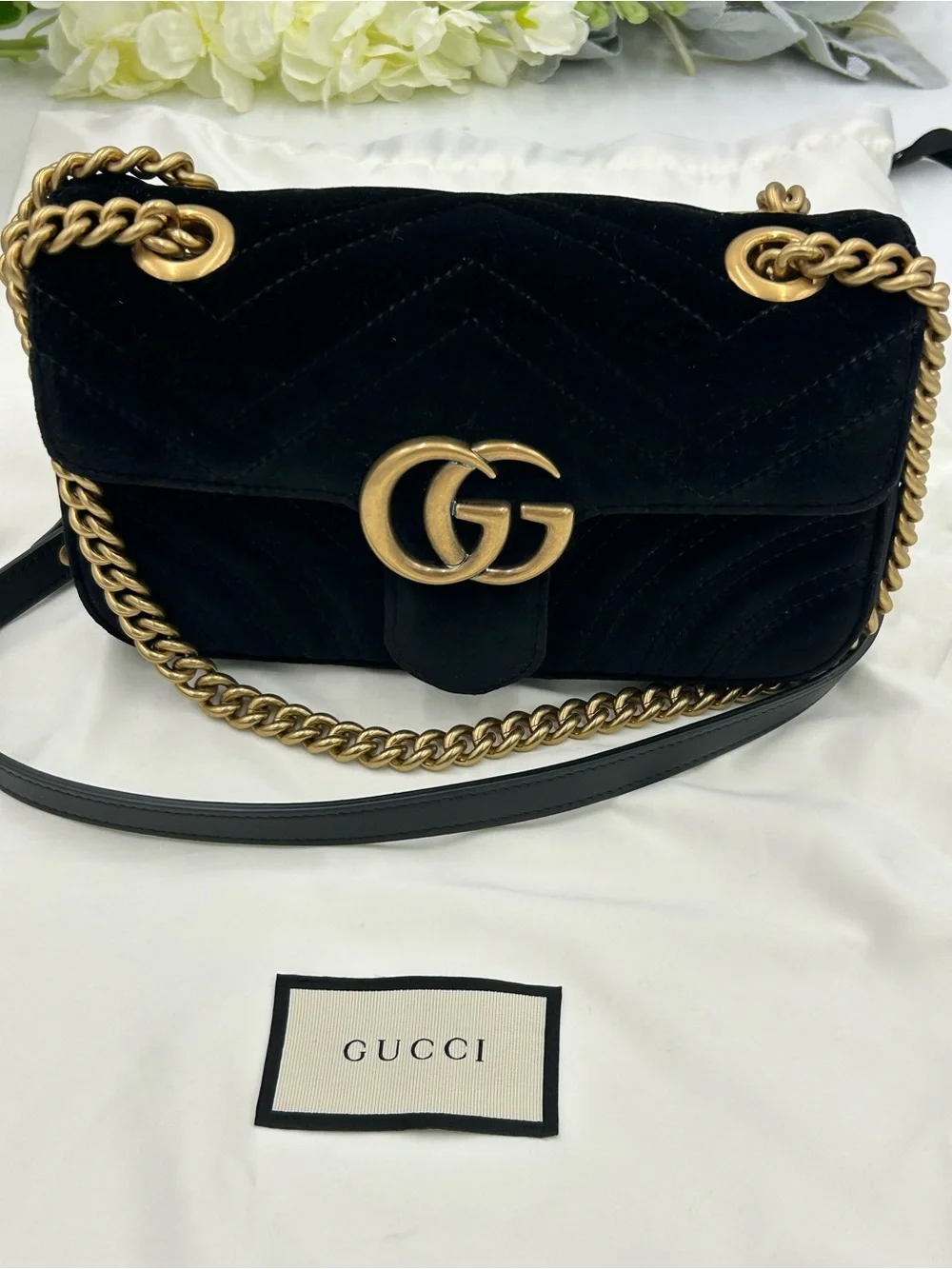 Women's Gucci GG Marmont quilted velvet shoulder bag made in Italy - Picture 5 of 16